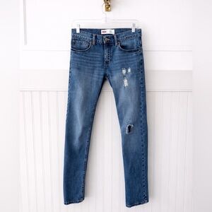 Levi's Medium Blue Men's Skinny Jeans with Distressed Details